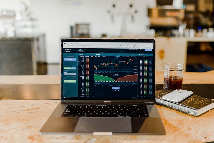 Markets close higher, CAMS and Chemcon list at 23% and 115% premium