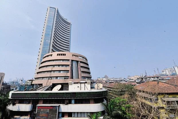 Market closes lower, Shriram Finance's Q1 net profit misses Forecaster estimates by 1.9%