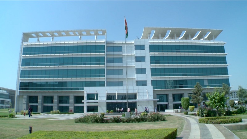 Amid stable growth, HCL Tech ditches low margin accounts